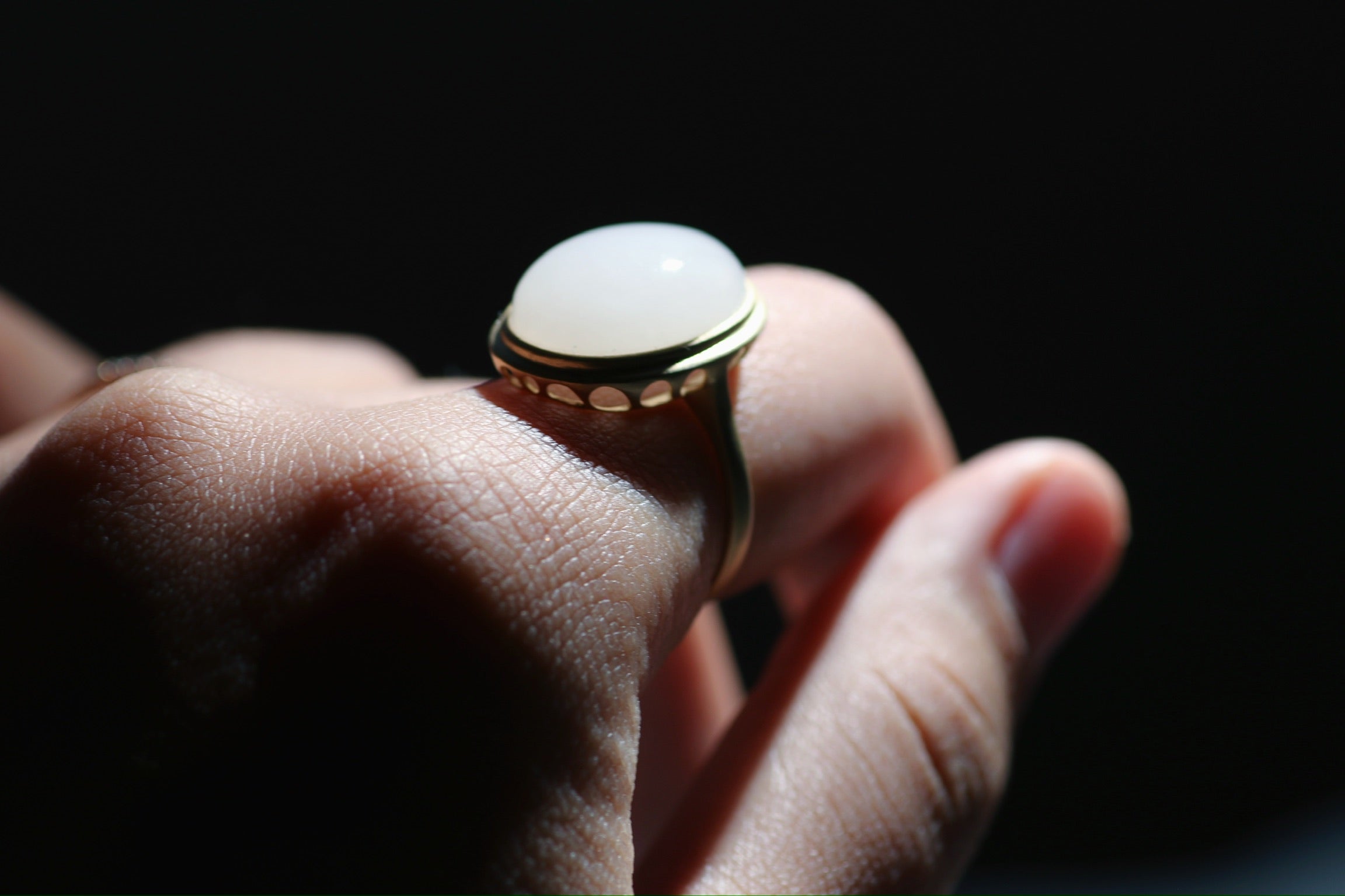 White Jade Cabochon Ring with 18k Gold