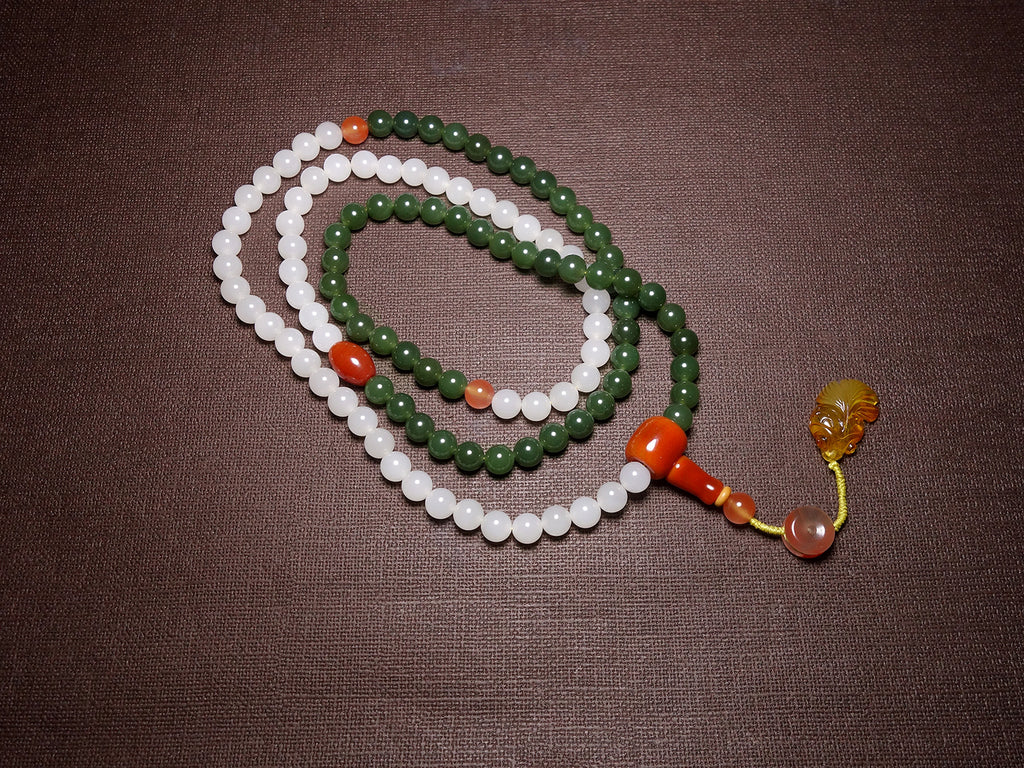 Green & White Jade Bead Necklace with Red Agate Accent